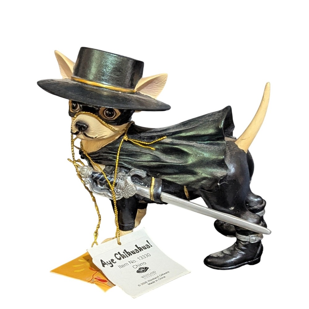 Westland Giftware Aye Chihuahua Chirro Figurine 13330 Masked Dog 2008